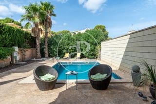 Location Maison jumelée  Carrer del falcó. Casa en alquiler en puig de ros