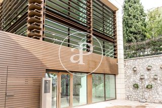 Alquiler Piso  Avinguda de joan miró. Oficina en alquiler de tres plantas en el paseo marítimo-porto p