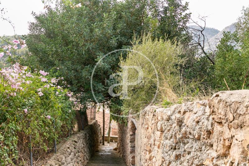 Foto 7f49053a-f999-4a1b-a9b8-369a2745a8b0. Terreno residencial en carrer d'orient 36 en Bunyola