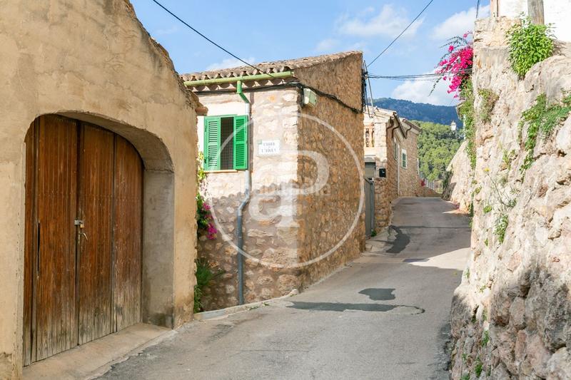 Foto 745f5d8b-b816-4efe-8ec1-142440bc2aaa. Terreno residenziale in carrer d'orient 36 in Bunyola