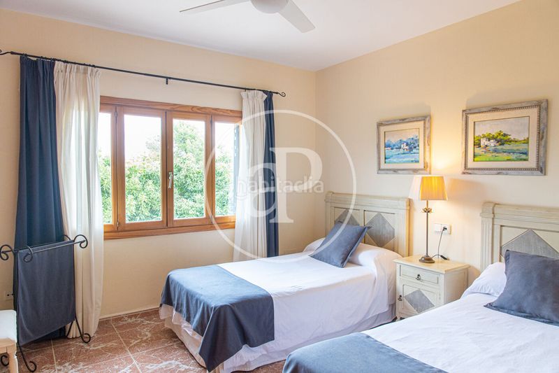 Foto 5fe45e18-9c49-44a6-98e0-3db094d3cfd8. Casa amb aparcament piscina a Son Sardina Palma de Mallorca