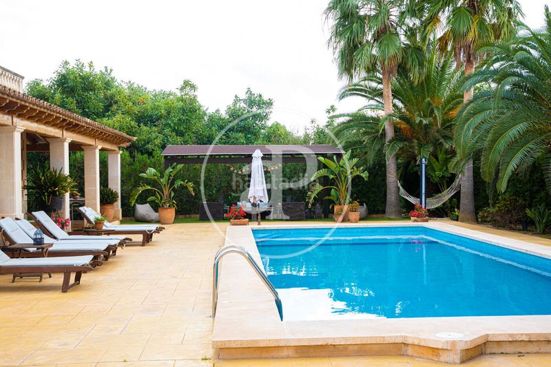 Foto b9dbda84-b1f0-4077-8d14-0bc71e2ab535. Casa amb aparcament piscina a Son Sardina Palma de Mallorca