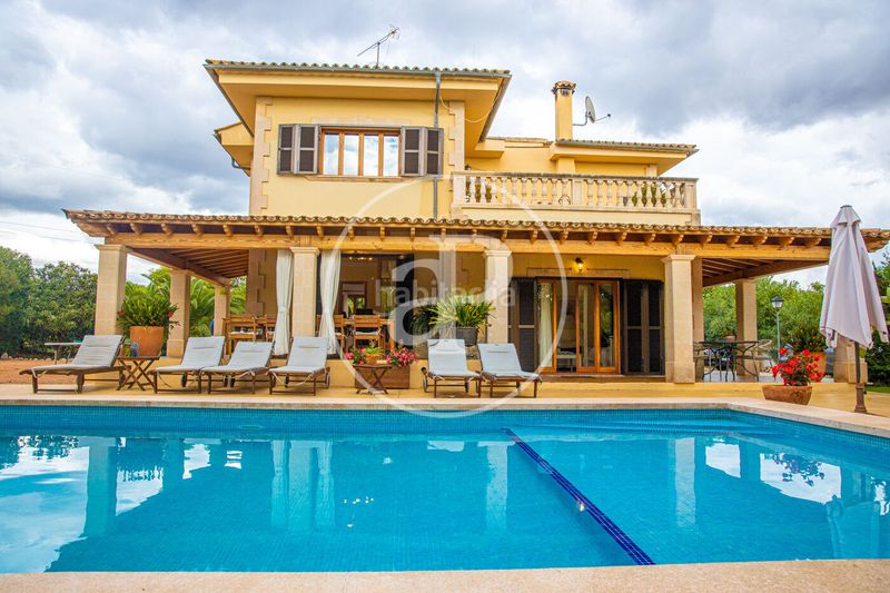 Foto f7d151de-e3e4-44f5-a37e-bf439d3fe864. Casa amb aparcament piscina a Son Sardina Palma de Mallorca