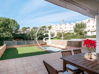 Alquiler Piso  Carrer del puig de pollença. Planta baja en alquiler con jardín y piscina privada en la bonan