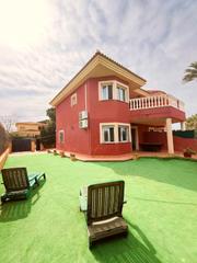 Chalet en Los Urrutias. Duplex en una zona privilegiada