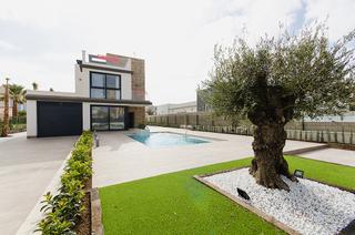 Chalet à Campoamor. Despertar aquí, en esta preciosa villa de lujo en orihuela costa