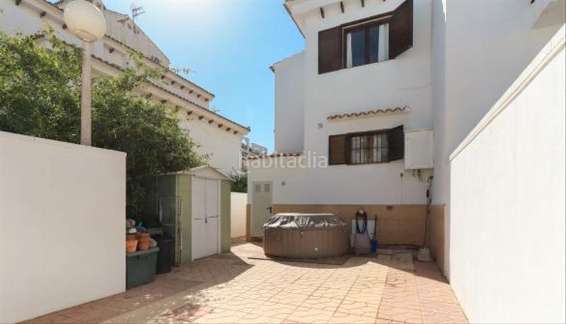 Foto 734026fd-e5ef-434d-9bf1-433ad22c56ab. Xalet a calle copenhague 18 a nueva Torrevieja Torrevieja