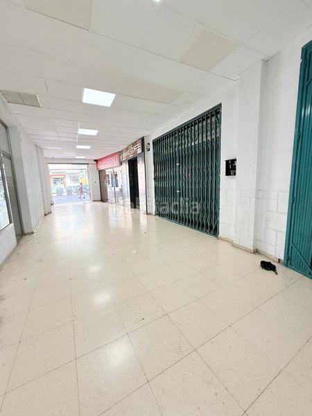 Foto f22701cf-52e6-401a-b29a-7ae8f43eef26. Location local commercial dans calle mayor 156x dans Alcantarilla