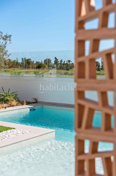 Foto 20b8e2a4-689b-431b-8f83-f6b8d5612438. Casa solo queda una villas exclusivas en serena golf – los alcázares en Alcázares (Los)