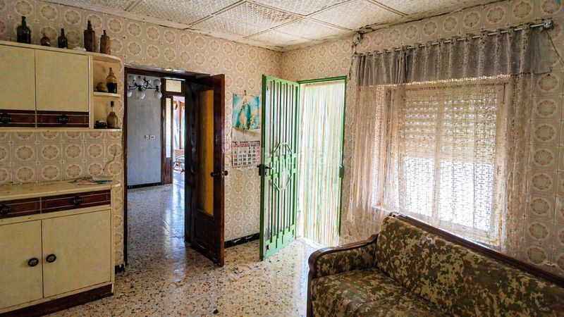 Foto d2b864d6-e006-4a85-8dde-66d60ef8d5e9. Casa amb xemeneia a Alcantarilla