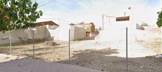 Terreny residencial a Avenida de las américas 32. Se vende terreno urbano de 180 m² por 55.000 €, ideal para la co