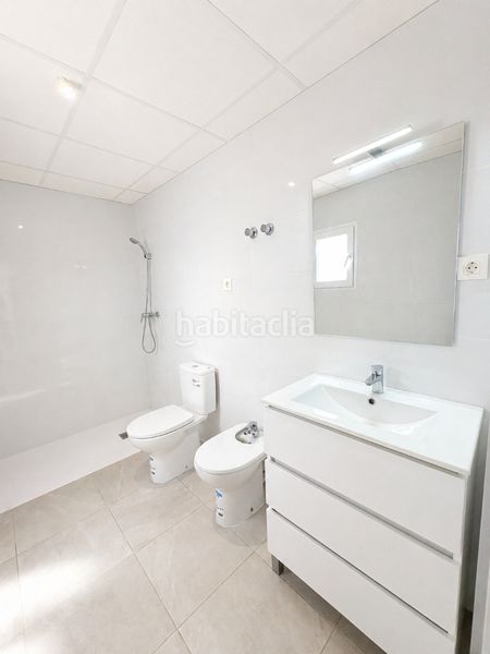 Foto 2b3280bd-f2df-41b6-b98a-dfe81d6e2cd2. Casa aparellada a Alcantarilla