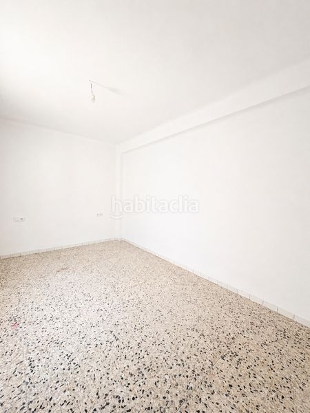 Foto b25f03d4-2153-427f-a8a0-110d27dd8c21. Casa aparellada a Alcantarilla