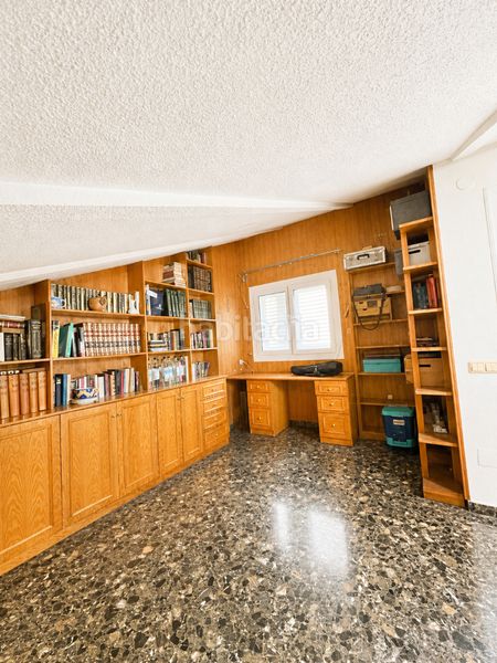 Foto 70fdedf8-425f-4bd9-a62a-b5ea71f2cc5d. Casa amb xemeneia aparcament a Alcantarilla