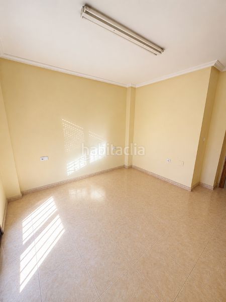 Foto f634a168-1234-43cb-bf38-b21d7a17ff2b. Pis amb aparcament a Archena
