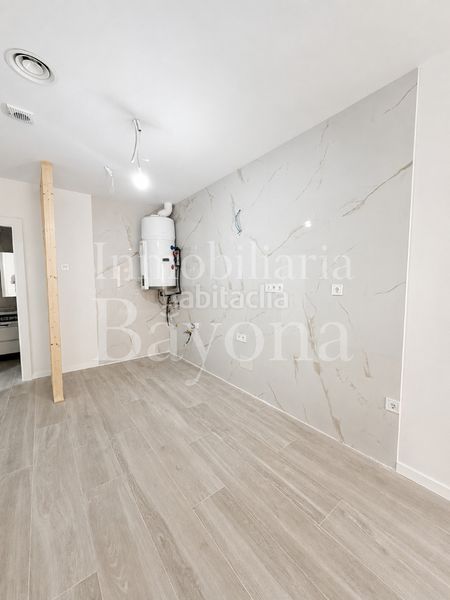 Foto dab3d2f2-a1b6-4d58-b9af-5c9a5efb7f00. Pis a Alcantarilla