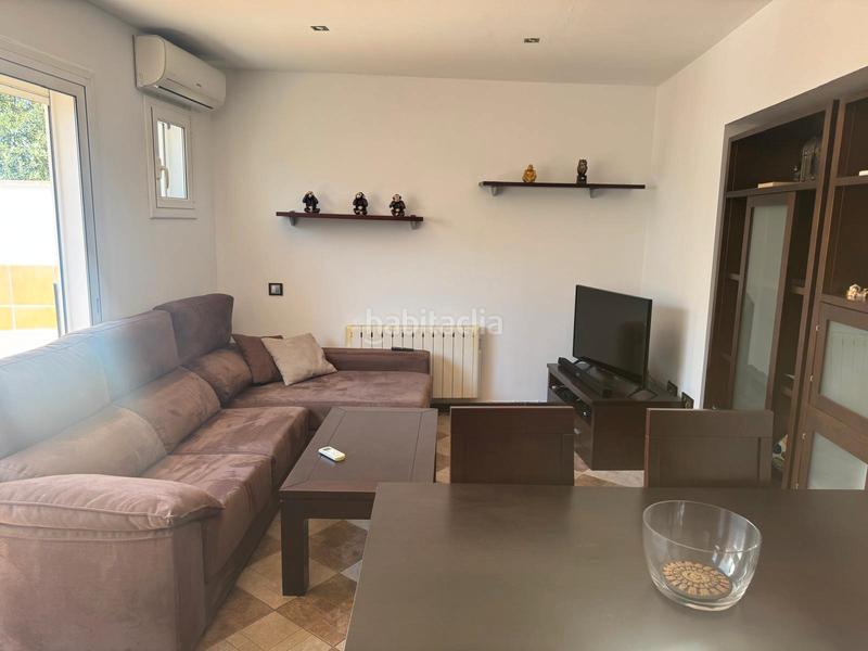 Foto b8dd4dc8-1ae3-44d2-a5d1-611ca2fc7dbd. Ground floor with fireplace heating in Centre Sant Quirze del Vallès
