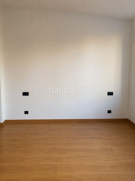 Foto 49c3d28a-7023-4691-983c-0fe35d8bcbd7. Àtic amb calefacció aparcament a Progrés - Pep Ventura Badalona