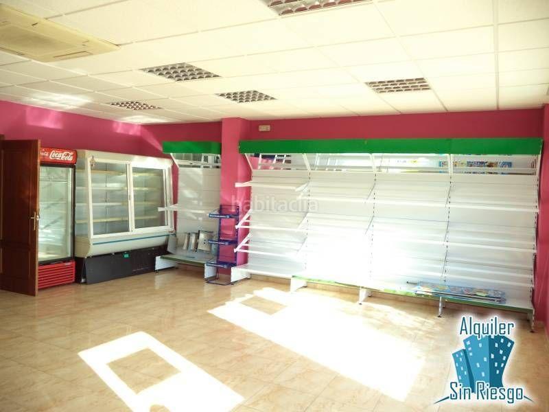 Foto 7c74aeb1-e829-45c6-baef-024f6f71503f. Lloguer local comercial a Montesol - Mejostilla Cáceres