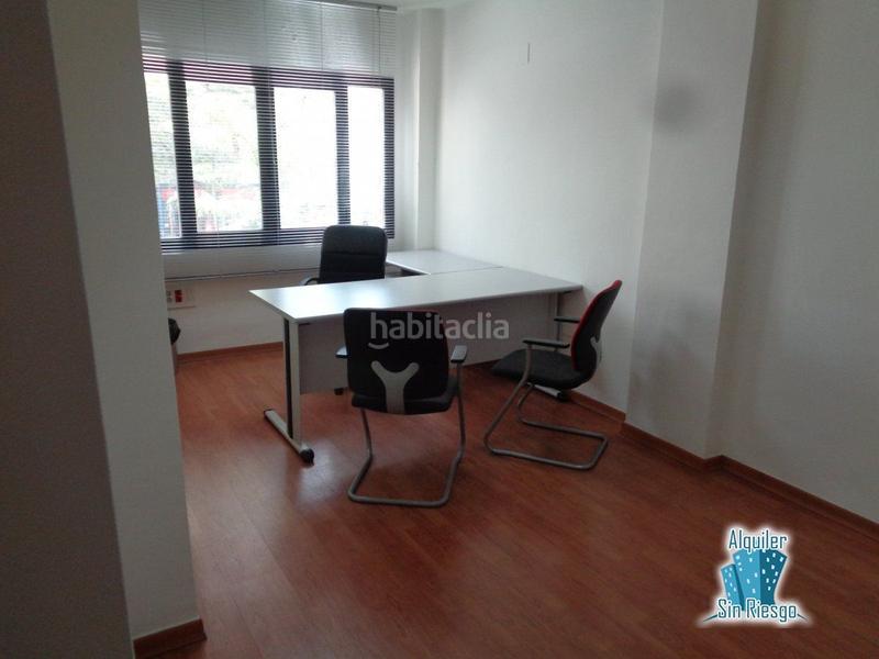 Foto 423fbbf2-1e28-4983-b06b-a0891772eaff. Affitto ufficio in Centro Cáceres