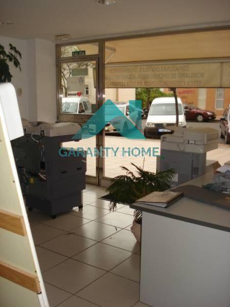 Foto 5f09a041-840e-496a-9c63-8cd48b481c70. Location local commercial dans Centro Cáceres