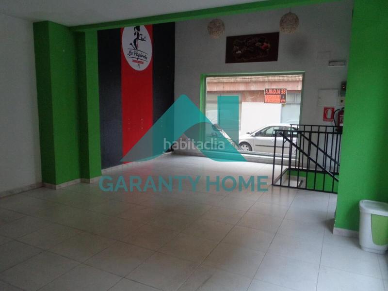 Foto f1c688d0-4ba5-49fc-bafb-8ced555b4be5. Alquiler local comercial se alquila local comercial en el Centro ! en Cáceres