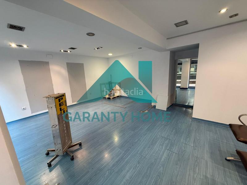 Foto ee0d8723-ed85-48b9-a128-20da74785728. Rent business premise in Centro Cáceres