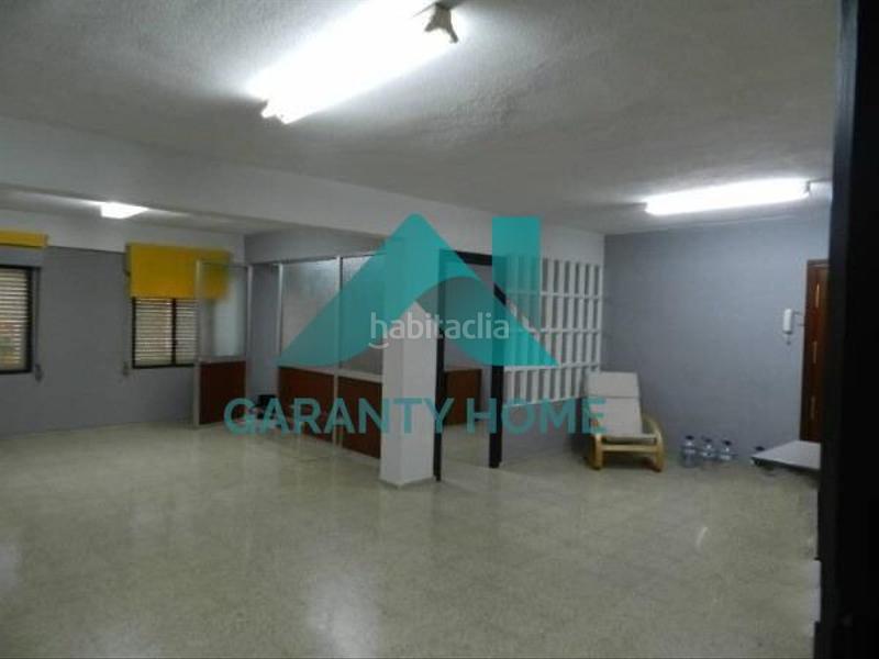 Foto ac870049-e899-4026-b8c7-270c3233d459. Rent office space with heating in Casco Antiguo Cáceres
