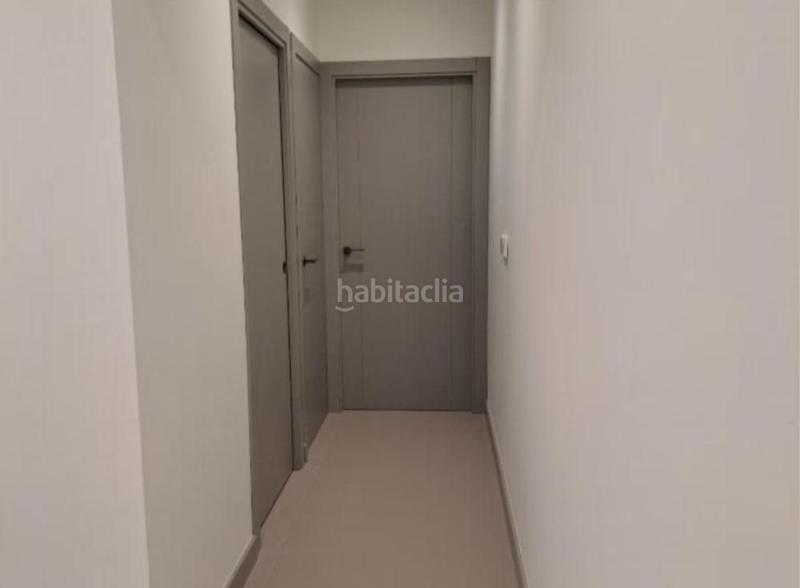 Foto e8ac4017-bea6-45c0-b92a-2a16b261bb77. Alquiler local comercial se alquila local comercial en avenida de alemania en Cáceres