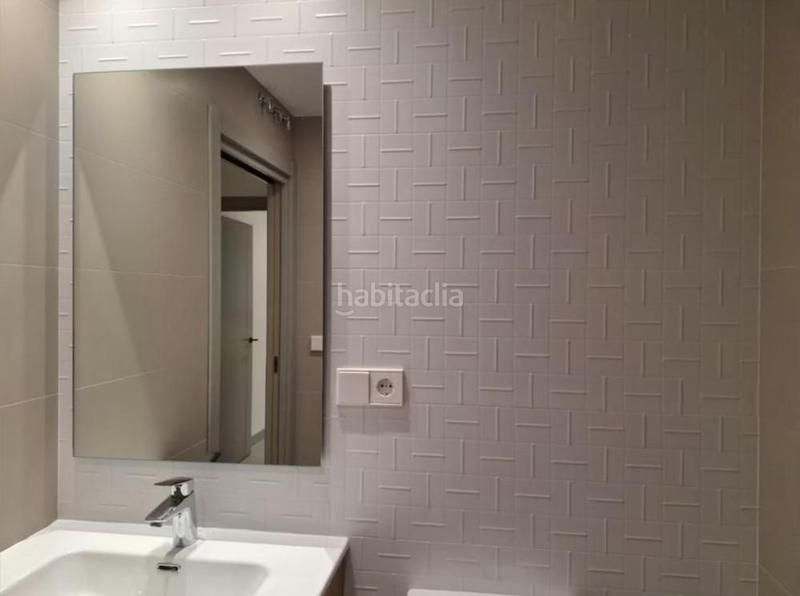 Foto f29bec31-894c-4c48-8b4f-e7584d1acb4e. Location local commercial dans Centro Cáceres