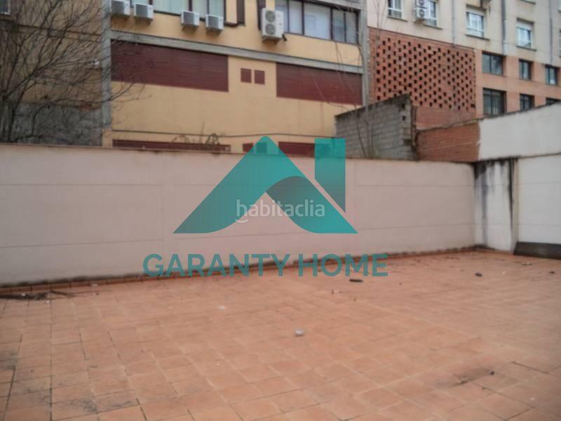 Foto 90181b04-06d5-4afa-bed3-f1620501e59d. Lloguer local comercial a Centro Cáceres