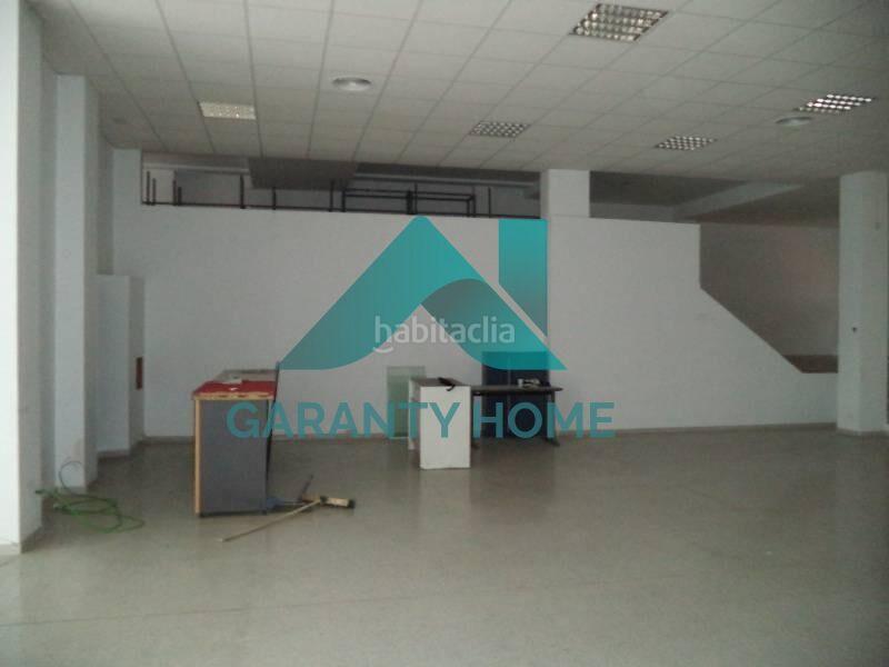 Foto ae7205c7-a23f-4aff-b430-69320ee6d5cd. Lloguer local comercial a Centro Cáceres