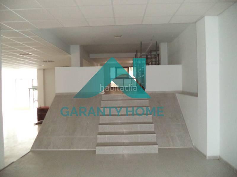 Foto 3f691c48-cea7-4551-993e-9c4b1c1a9285. Location local commercial dans Centro Cáceres