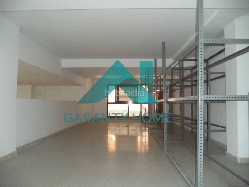 Foto a53b0363-9a5f-411a-a88a-f3149a3615ba. Location local commercial dans Centro Cáceres