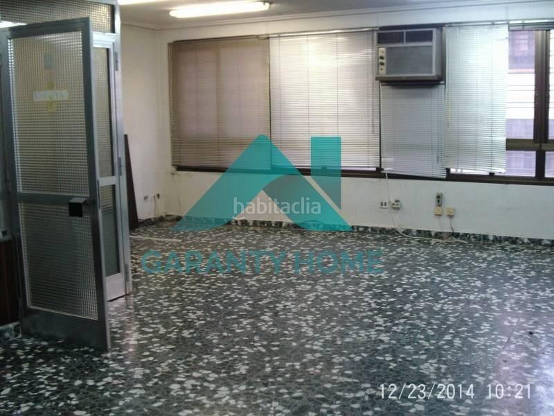 Foto 1e4b4581-a378-4ddc-85b4-e696ab154333. Local comercial a Centro Cáceres