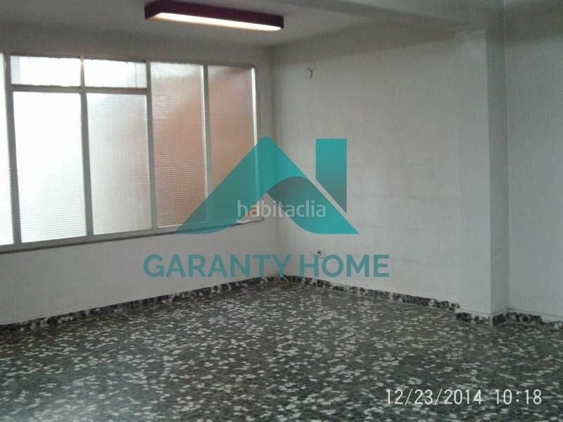 Foto a3e2df6e-7d13-4bd2-ad84-7dfede023dda. Local comercial a Centro Cáceres