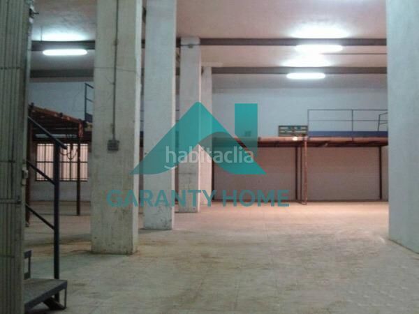 Foto b9b653c5-6e84-4c60-824a-2bca77cf8b60. Local comercial a Centro Cáceres