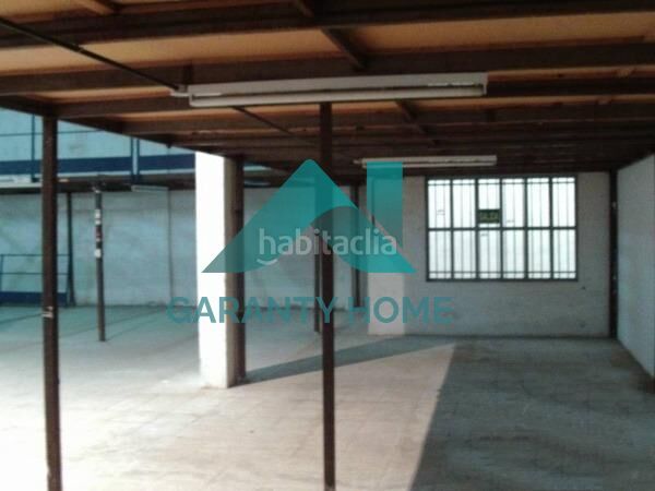 Foto f45f8944-a97b-475d-9311-8aab7a4cde49. Local comercial a Centro Cáceres
