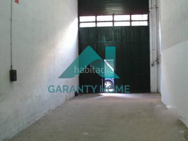 Foto fb64951e-bd19-4562-a34c-f521b3fb9680. Local comercial a Centro Cáceres