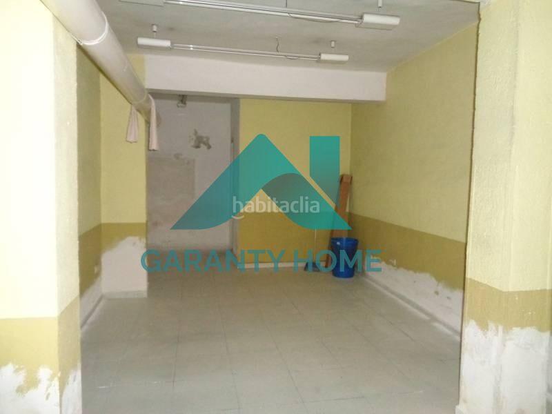 Foto 072a2229-0b29-4c10-9dd5-f6899b144eea. Location local commercial dans Casco Antiguo Cáceres