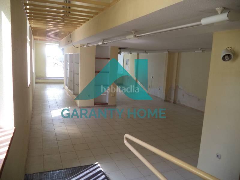 Foto 681d1c04-2dbe-41c4-885c-d2172971bbfc. Alquiler local comercial se alquila local en antonio hurtado en Cáceres