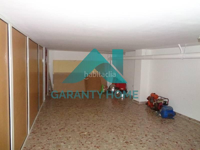 Foto d151f3ac-74f4-401d-9197-249e35766701. Alquiler local comercial se alquila local comercial en zona centro en Cáceres