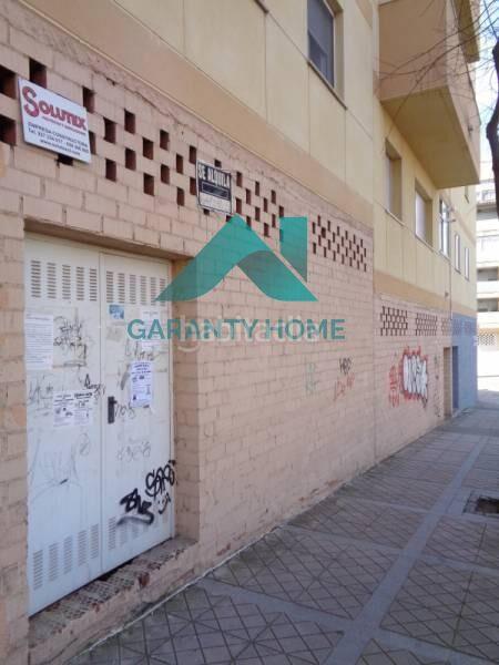 Foto b16b287d-8ac0-429a-824a-f976b1cd0db6. Alquiler local comercial se alquila local comercial en zona perú en Cáceres