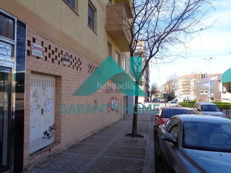 Foto 22d0214c-f9ca-4cf9-b2d8-3ec38533c85c. Location local commercial dans Centro Cáceres