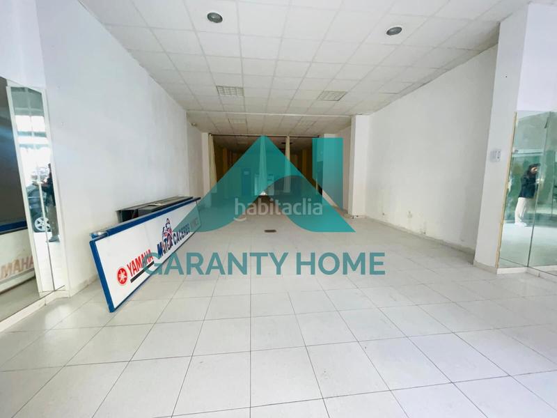 Foto 2d3ba47a-0e74-4e05-8c42-e944c6f25d5e. Alquiler local comercial se alquila local comercial en zona Centro amplio y luminoso en Cáceres