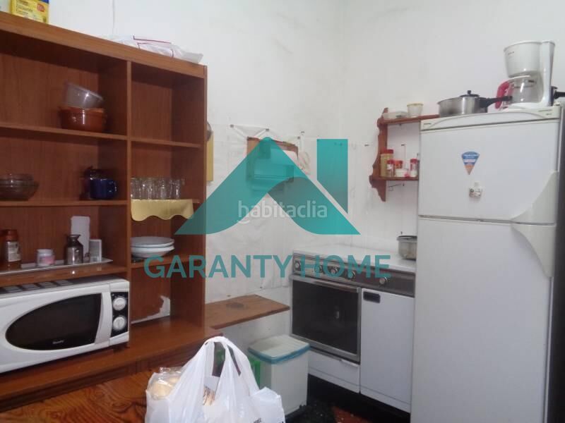 Foto fefcb737-5570-4ad8-baa9-d2d106f3a423. Local comercial a Centro Cáceres