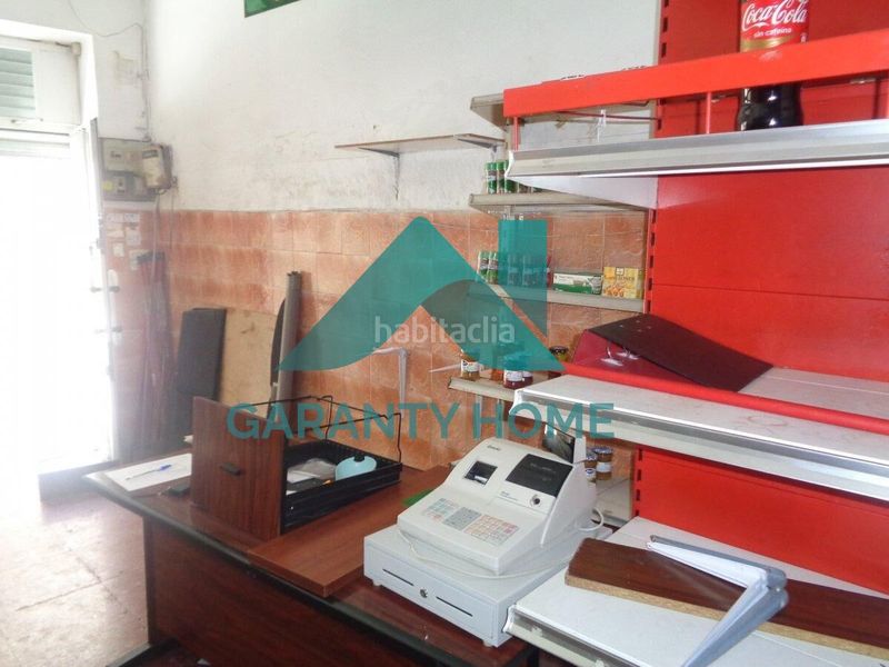 Foto 8983baf6-9081-4cf3-afd4-d2ba83f66b01. Local comercial a Casco Antiguo Cáceres