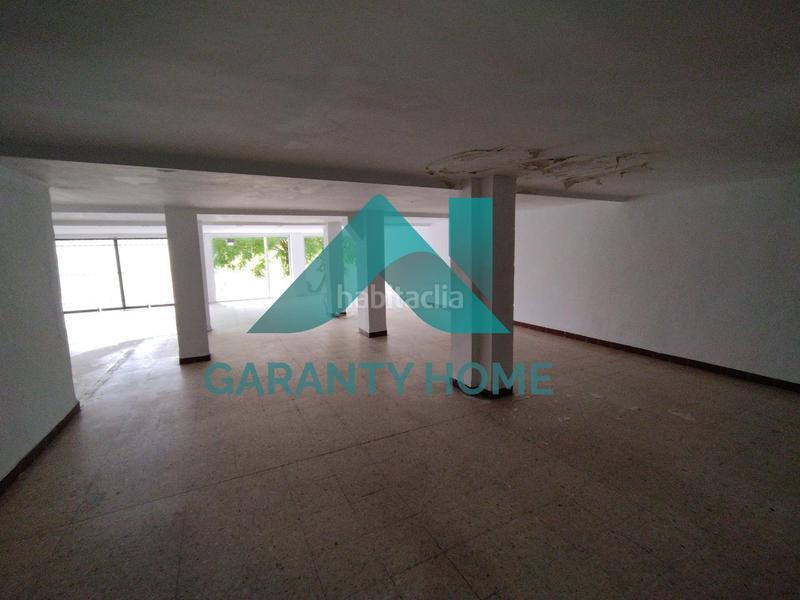 Foto dfcd46bb-0b46-4502-bdf6-218ca81919d4. Location local commercial dans Casco Antiguo Cáceres