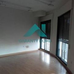 Office space in Centro. Se vende despacho en el centro con posibilidad de hacer vivienda