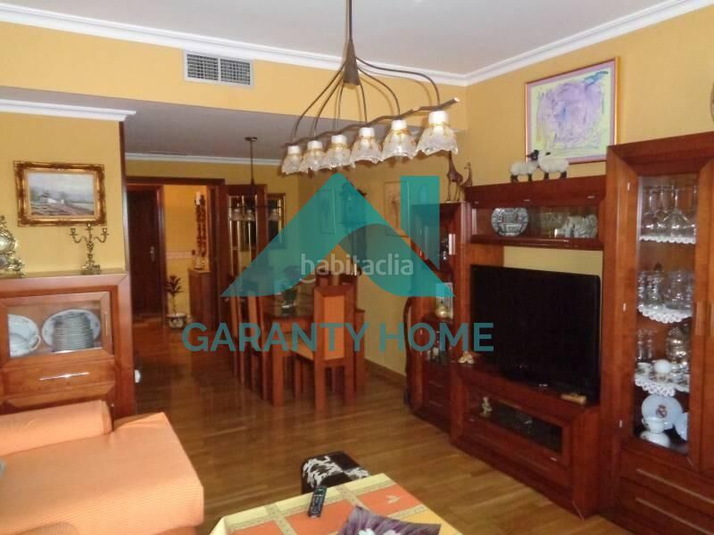 Foto bc8e8ec3-b3c5-4659-9d12-de3e5b3c0db8. Àtic amb calefacció aparcament a Ruta de la Plata Cáceres